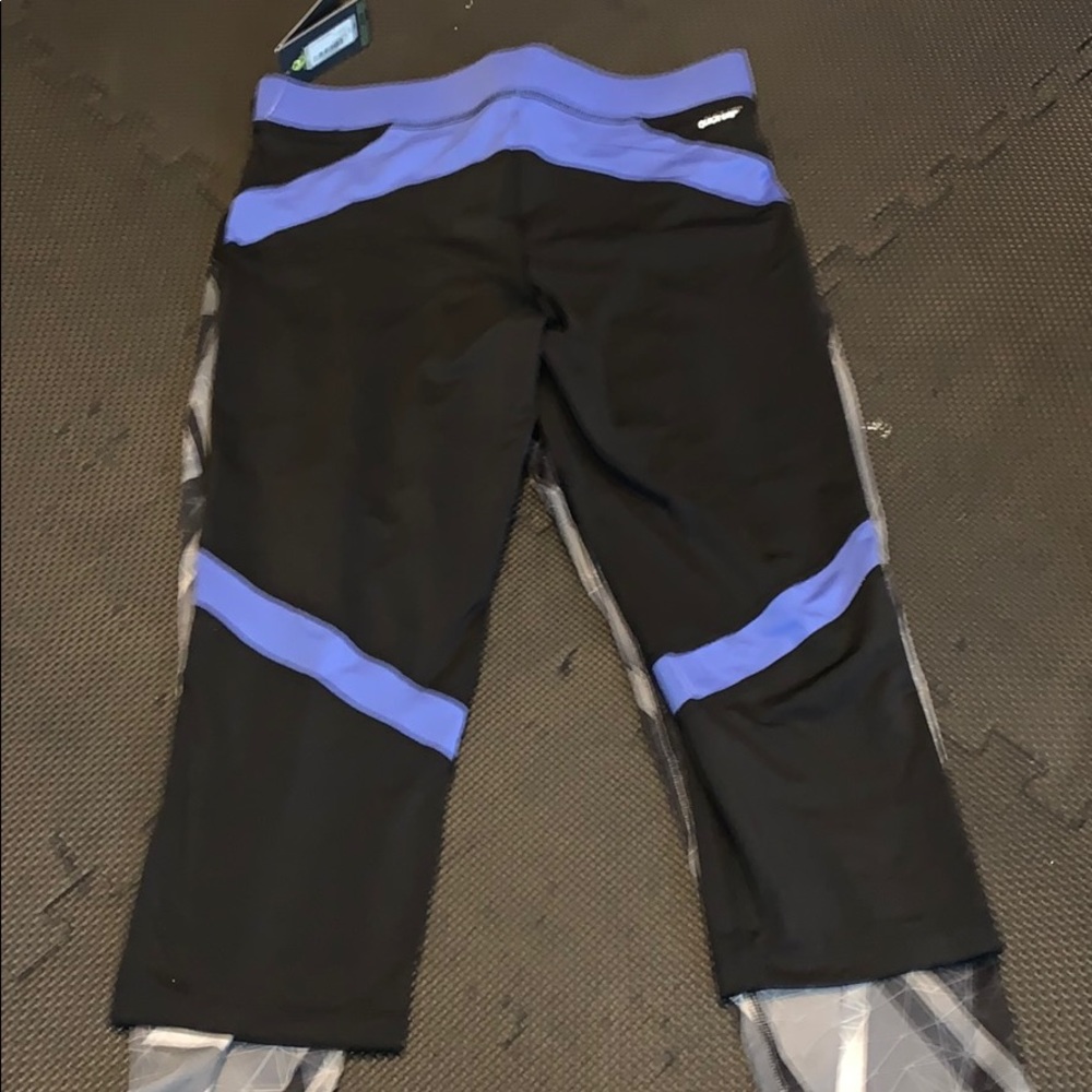 Xersion Quick-Dri Capris - Picture 4 of 4